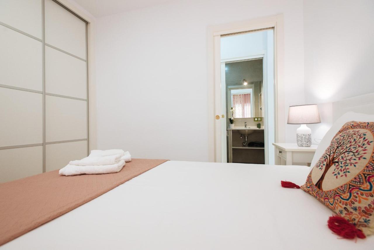 Sbh1 Beautiful 1 Bedroom Apartment In City Center Siviglia Esterno foto