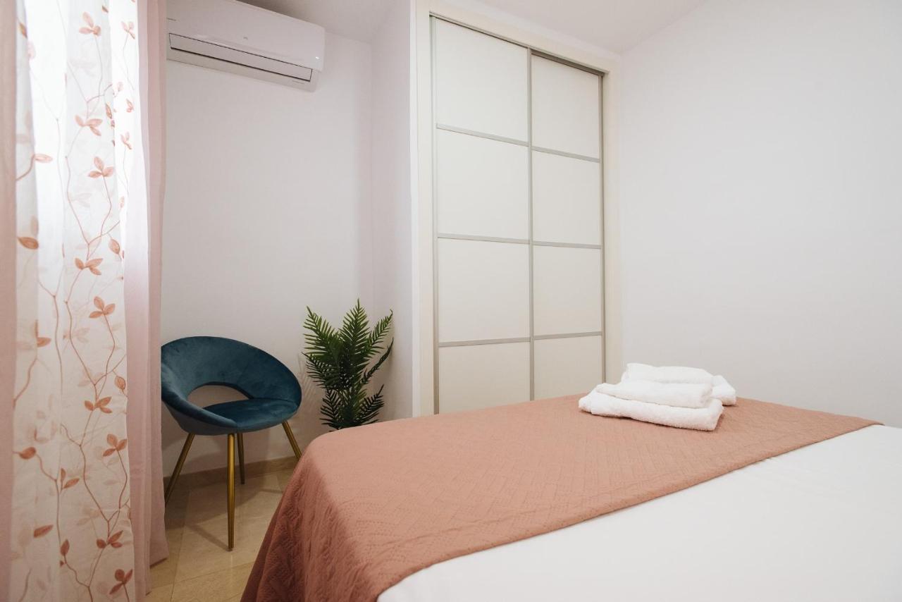 Sbh1 Beautiful 1 Bedroom Apartment In City Center Siviglia Esterno foto